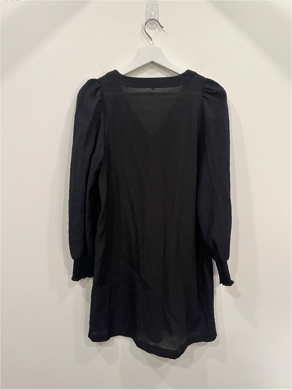BB Dakota by Steve Madden Black Textured Mini Dress XS Puff Sleeve V-Neck - Picture 9 of 9